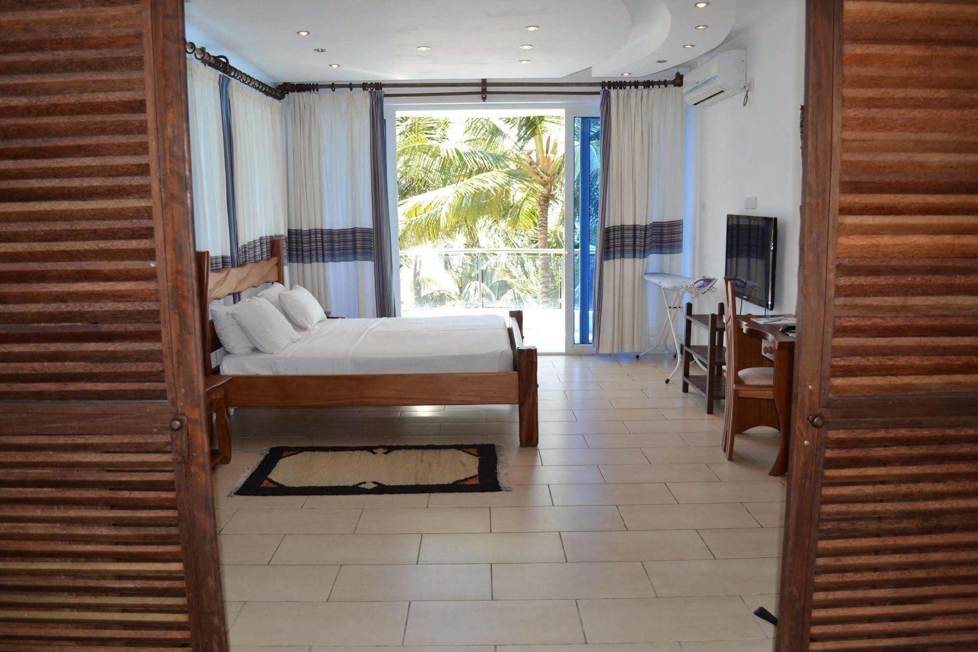 Cowrie Shell Beach Apartments Official Bamburi Εξωτερικό φωτογραφία